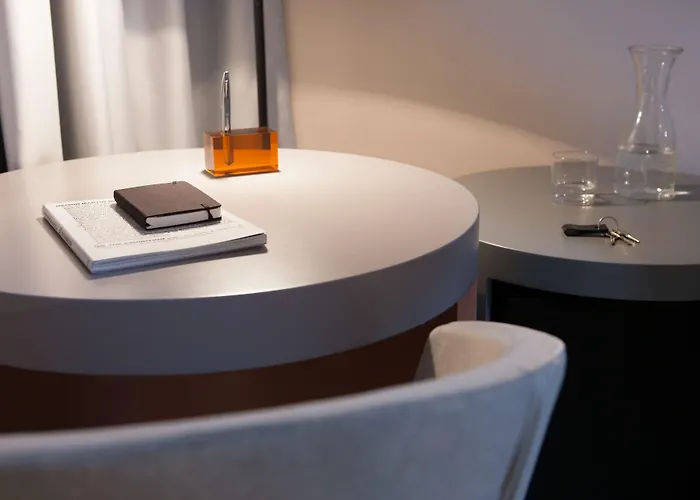 酒店 灰色设计酒店 3*